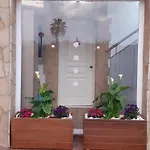 Mar *